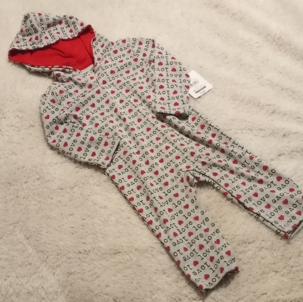 Valentines day hooded romper. Size 12 month New with tags - Picture 2 of 3